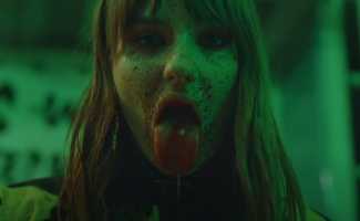 Maneskin – MammaMia смотреть клип