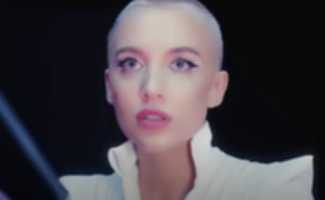 Мия Бойка – Гагарин смотреть клип