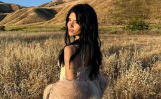 Nessa Barrett – Die first смотреть клип