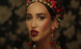 Ольга Бузова ft. Джаро и Ханза – Mira me Bebe Смотреть онлайн