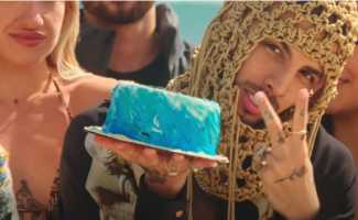 Rauw Alejandro – Caprichoso смотреть клип