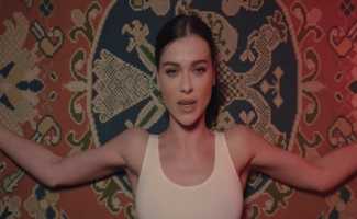 Елена Темникова — Нет связи Смотреть онлайн