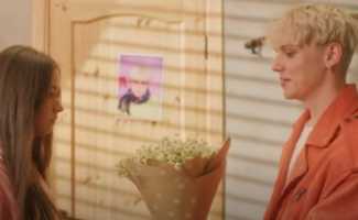 Ваня Дмитриенко – Сила притяжения смотреть клип